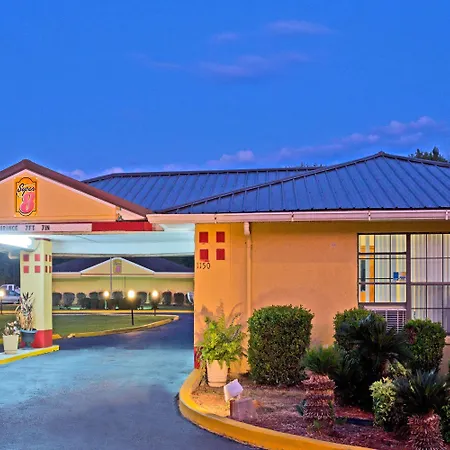 Super 8 By Wyndham Chipley Hotel
